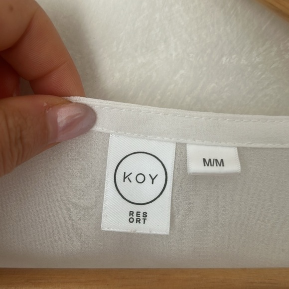 KOY Resort Soft White Beach Cover Up robe - Picture 6 of 9